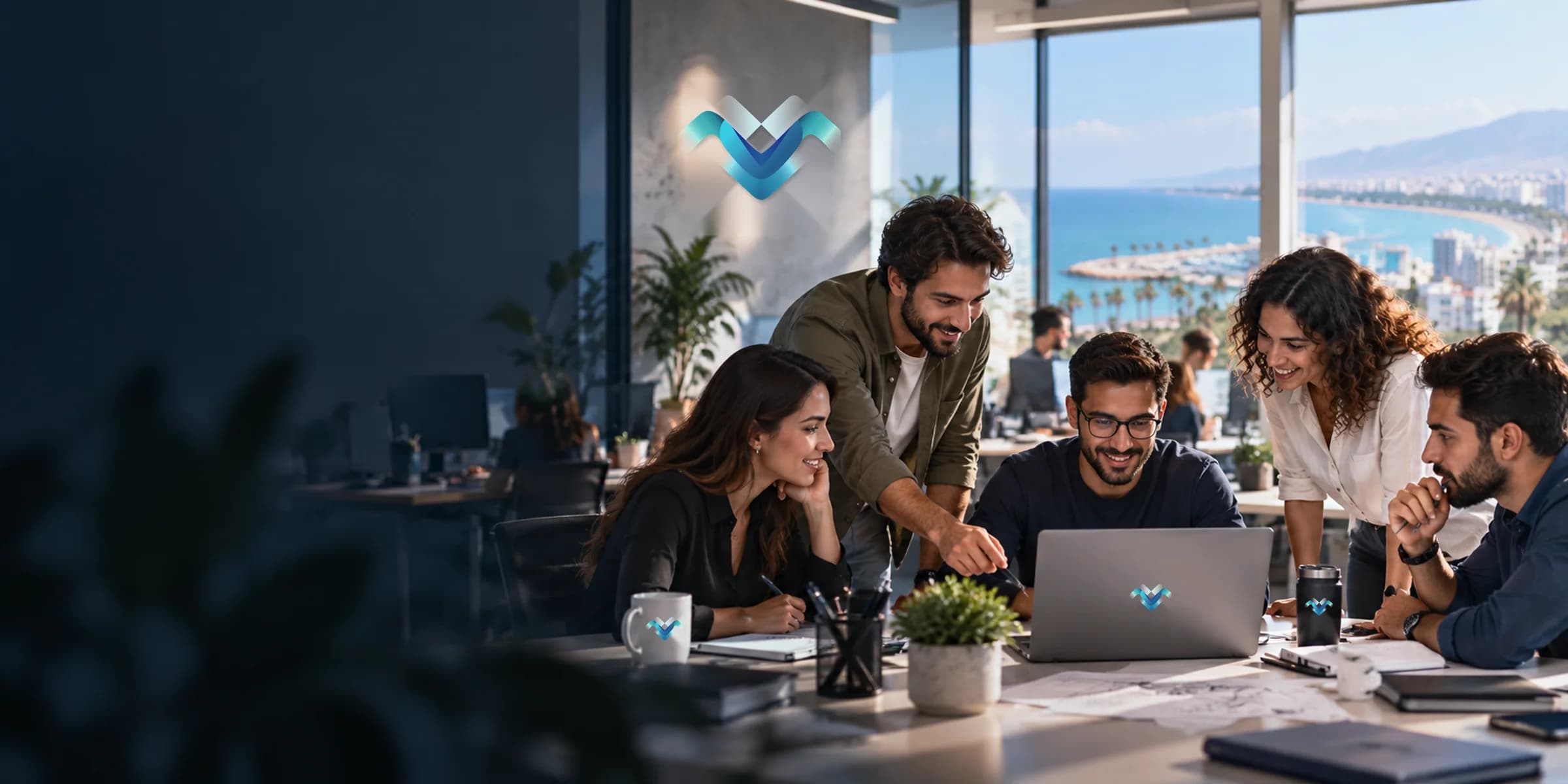 Das MTY-Team bei der gemeinsamen Arbeit im Büro im Technopark der Universität Mersin